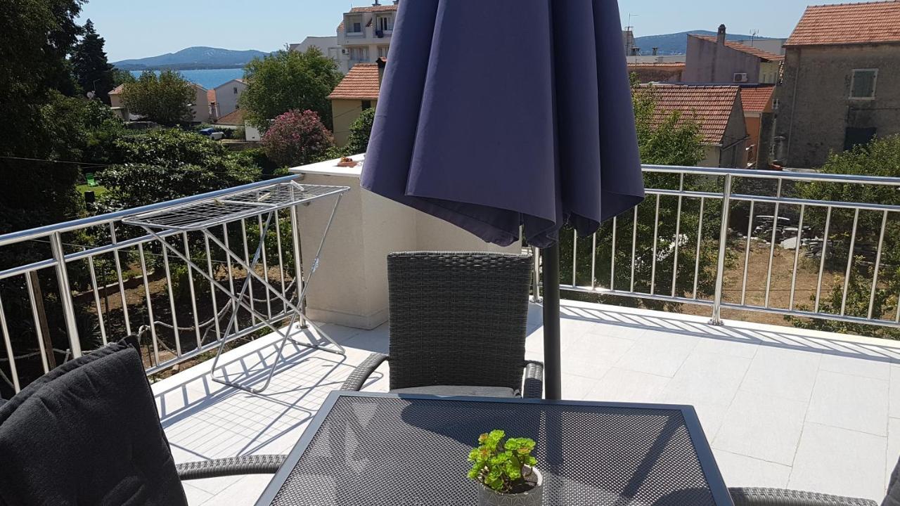 Apartments Luna Sveti Filip i Jakov Eksteriør billede