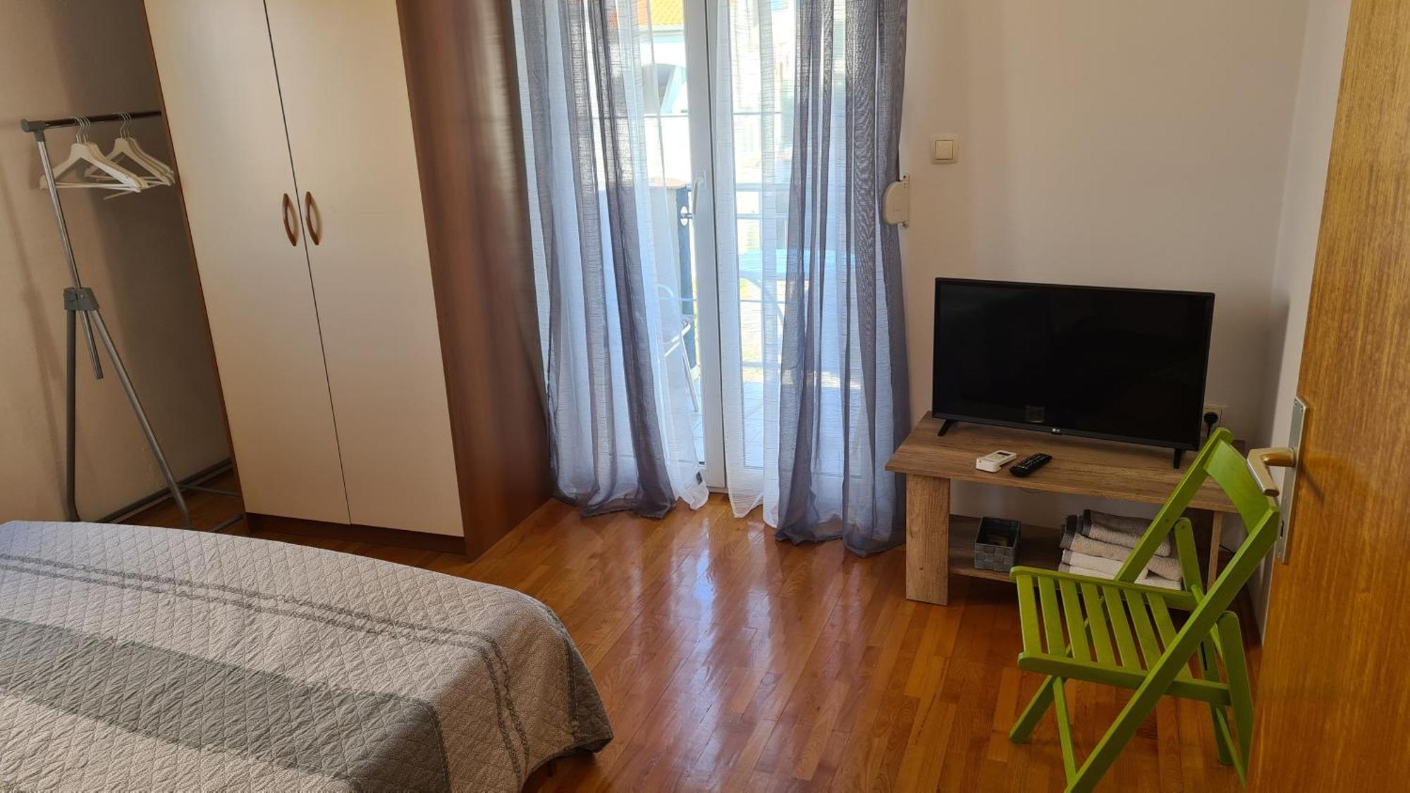 Apartments Luna Sveti Filip i Jakov Eksteriør billede