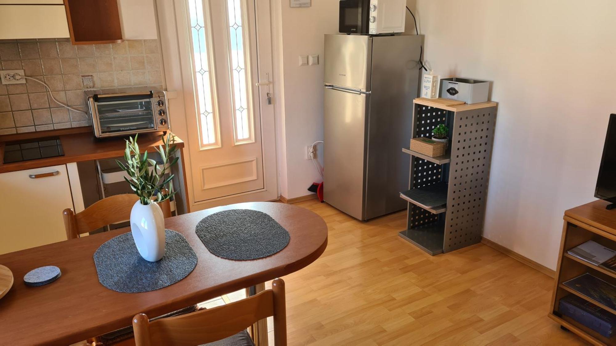 Apartments Luna Sveti Filip i Jakov Eksteriør billede